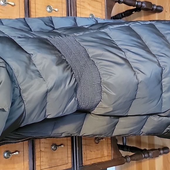 Cole Haan Down Coat Shorter Length 2x - Picture 4 of 11